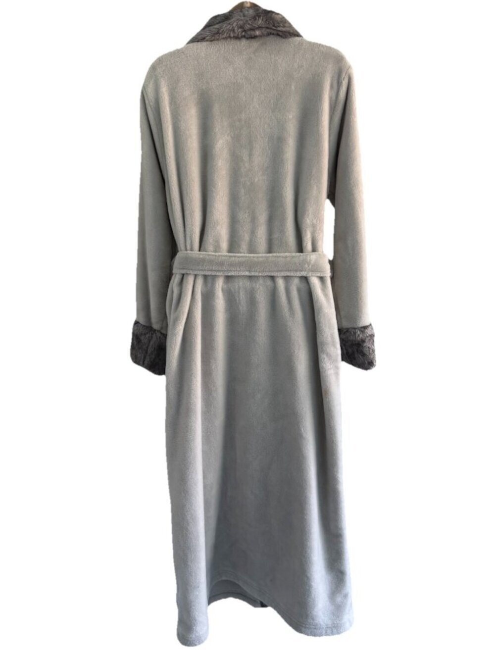 Soma Woman's Sz S/M Gray Luxe Plush Faux Fur Lunar Long Robe w/Tie - Picture 4 of 9